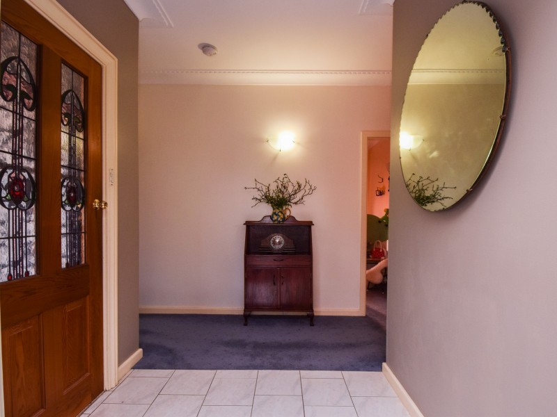 11 White Street, Young NSW 2594