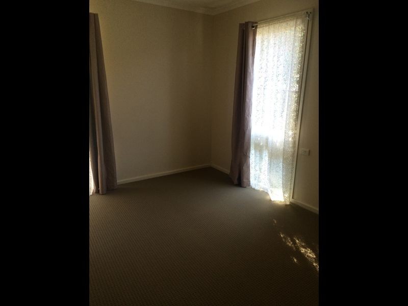 9 Crowther Street, Young NSW 2594