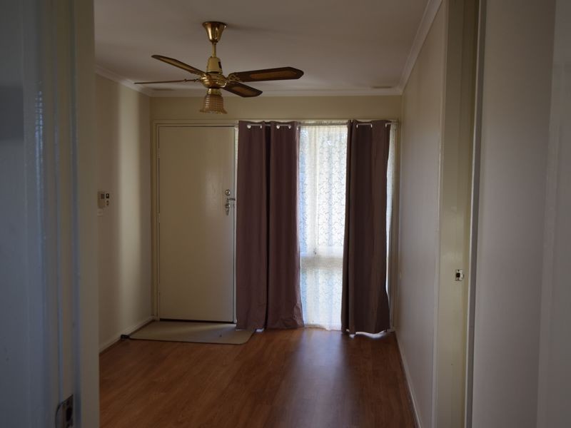 9 Crowther Street, Young NSW 2594