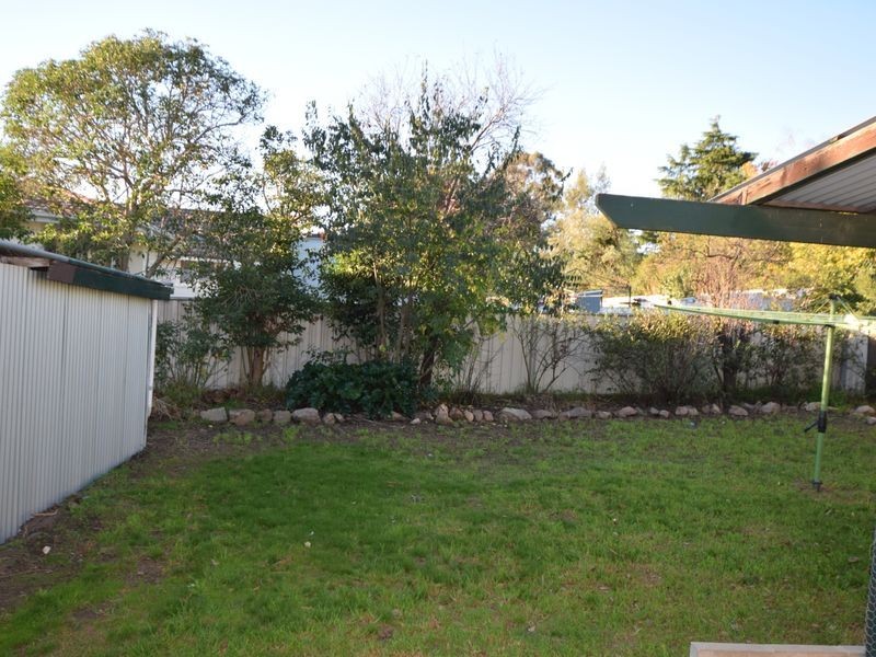 9 Crowther Street, Young NSW 2594