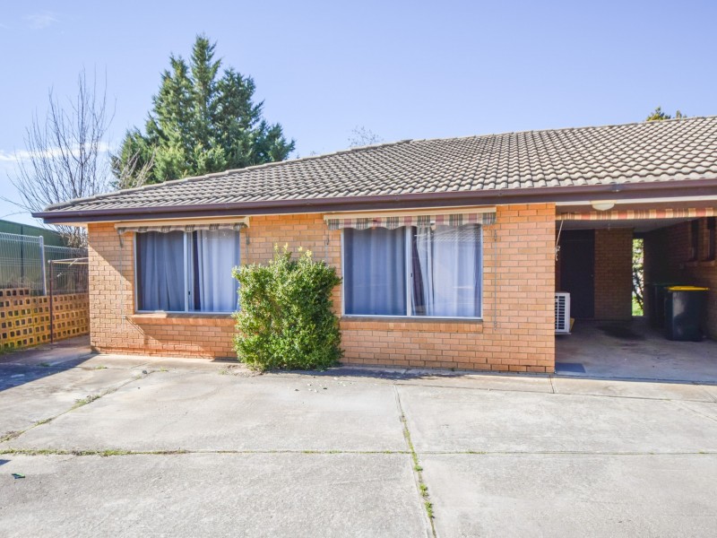 Unit 4/57 Brock St, Young NSW 2594