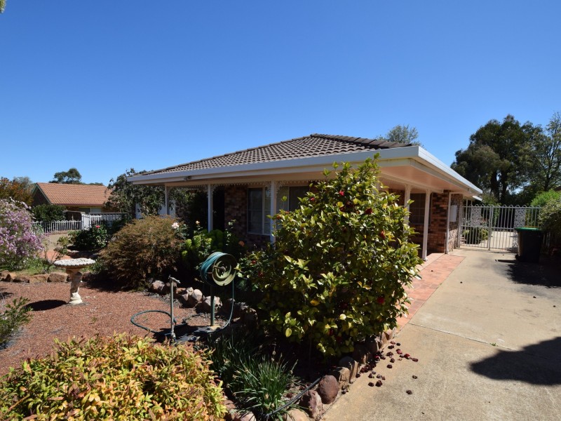 45 Back Creek Road, Young NSW 2594