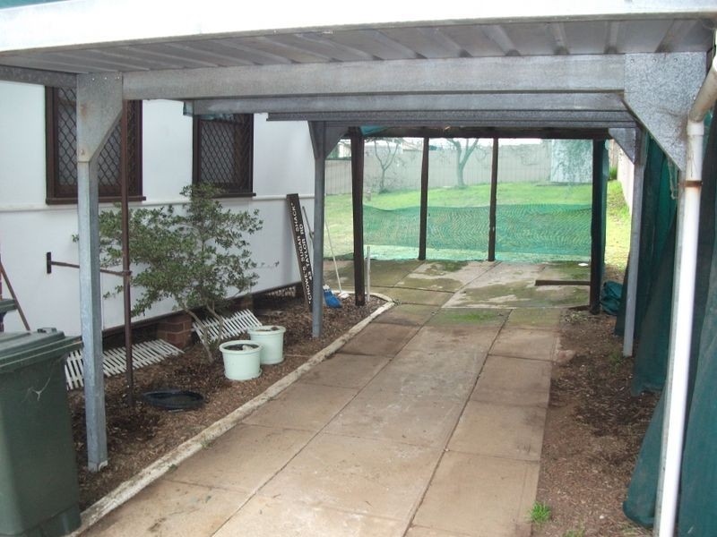 43 Taylor Rd, Young NSW 2594