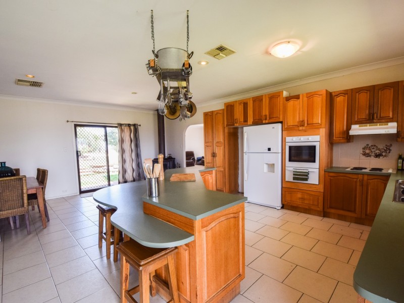 24 Bonnie Doon Rd (Prunevale), Young NSW 2594