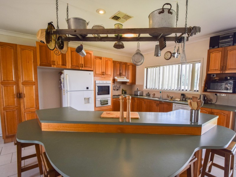 24 Bonnie Doon Rd (Prunevale), Young NSW 2594