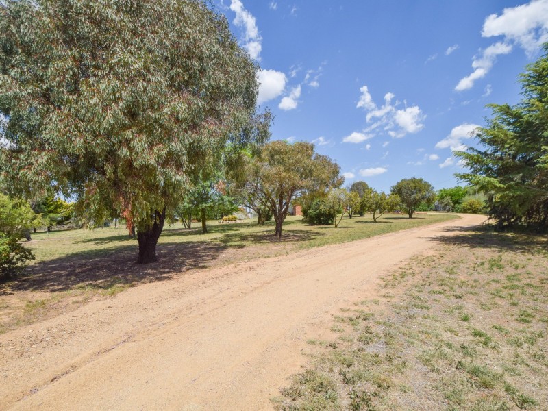 24 Bonnie Doon Rd (Prunevale), Young NSW 2594