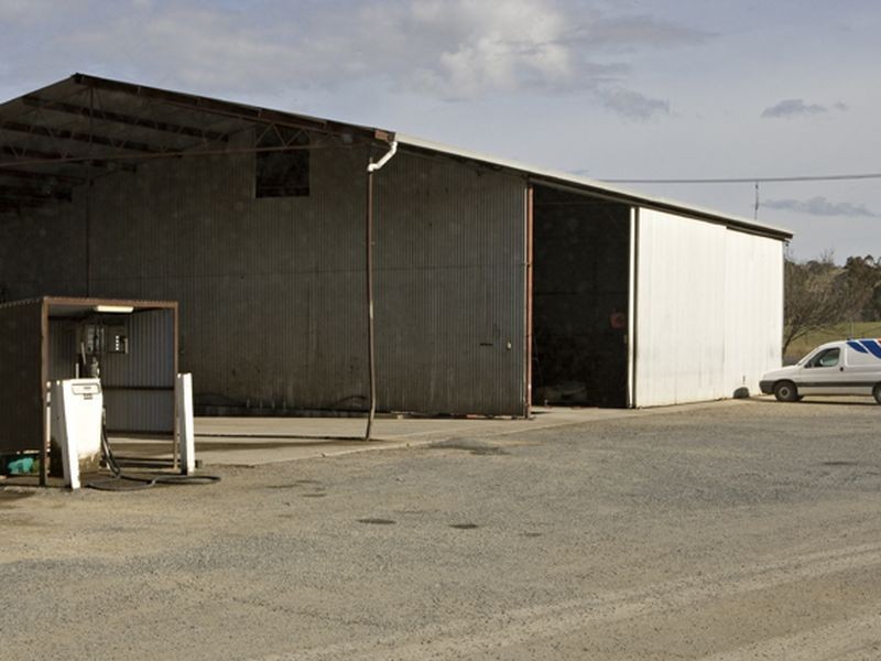 00 West Street, Young NSW 2594