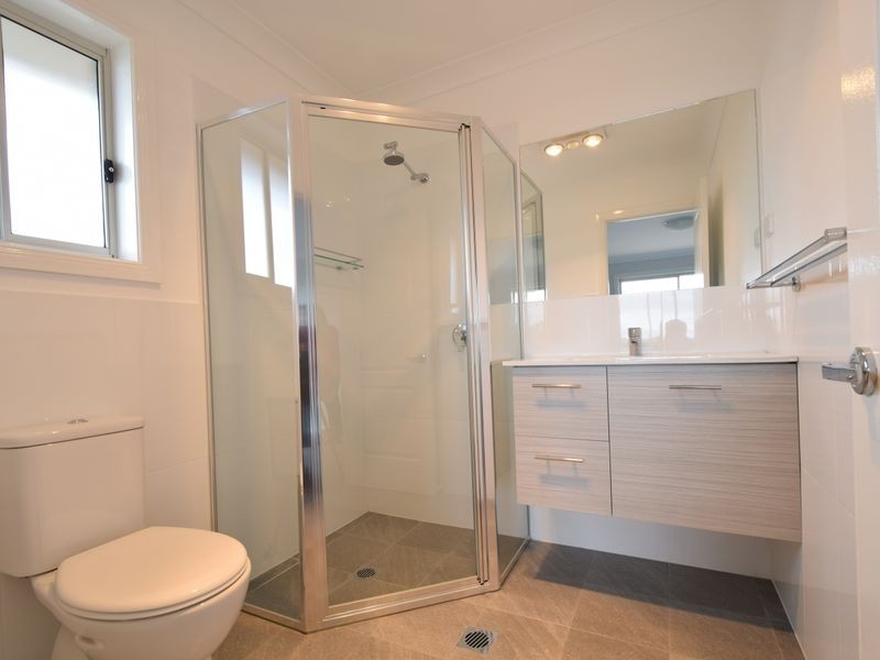 9 Henry Place, Young NSW 2594
