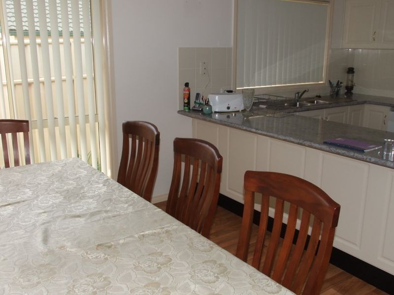 7 Parkview Cresent, Young NSW 2594