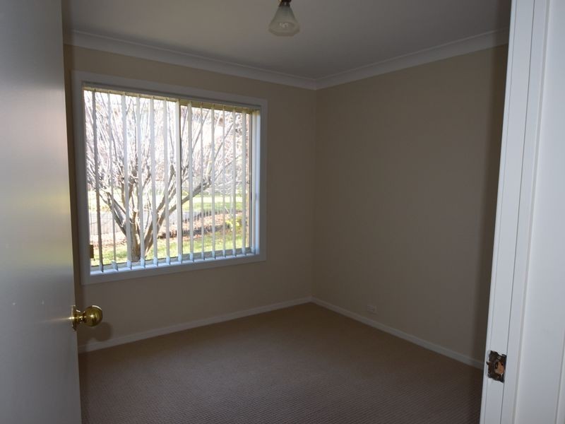 36 McNarry Place, Young NSW 2594