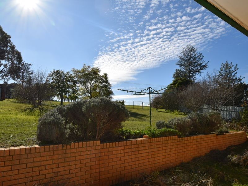 36 McNarry Place, Young NSW 2594