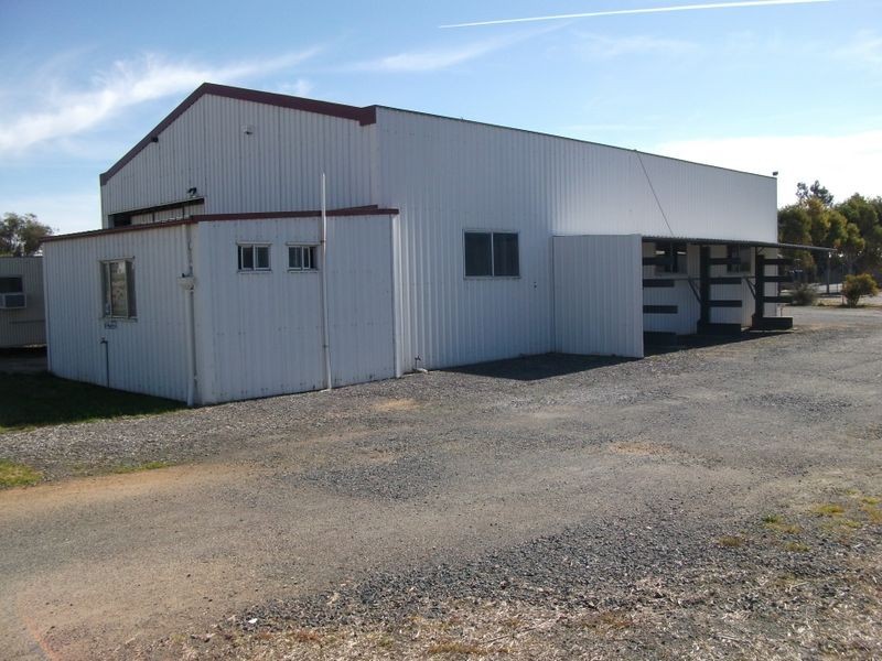 75 Old Temora Rd, Young NSW 2594