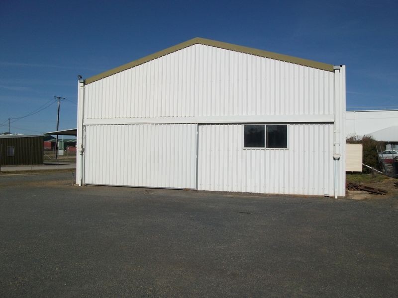 75 Old Temora Rd, Young NSW 2594