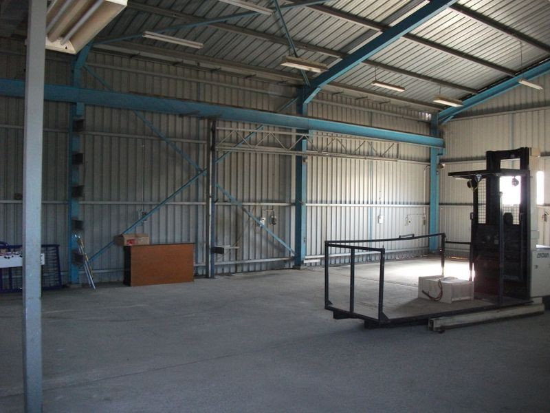 75 Old Temora Rd, Young NSW 2594