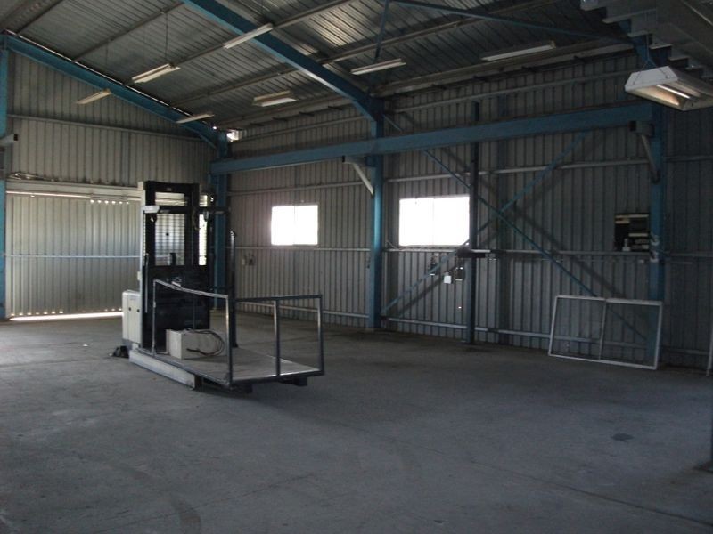 75 Old Temora Rd, Young NSW 2594