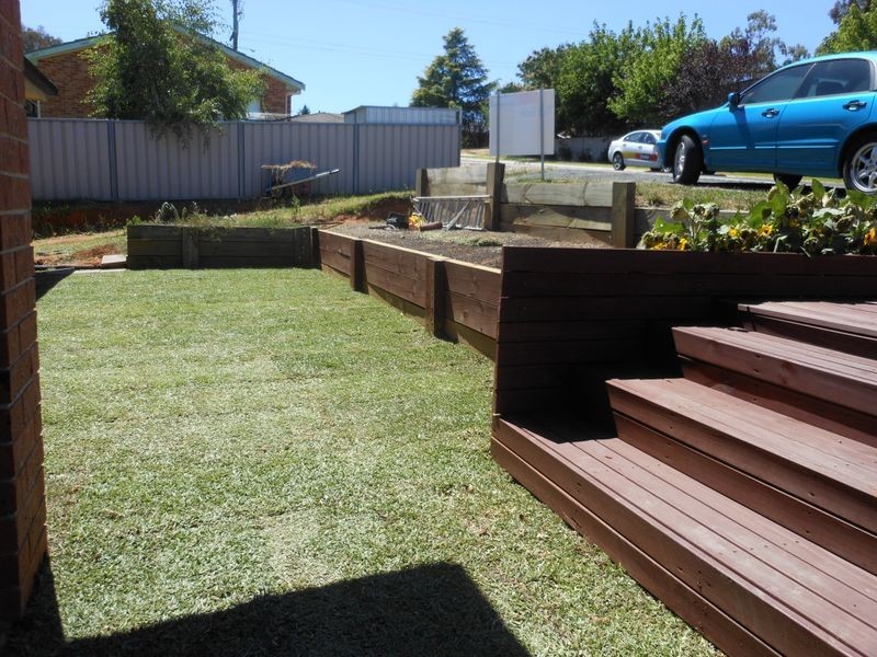 24 Henry Place, Young NSW 2594