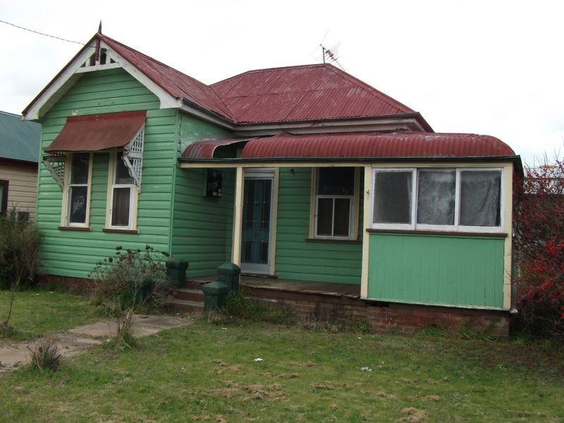 103 Nasmyth Street, Young NSW 2594