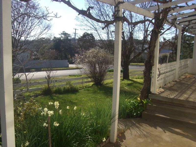 16 William Street, Young NSW 2594