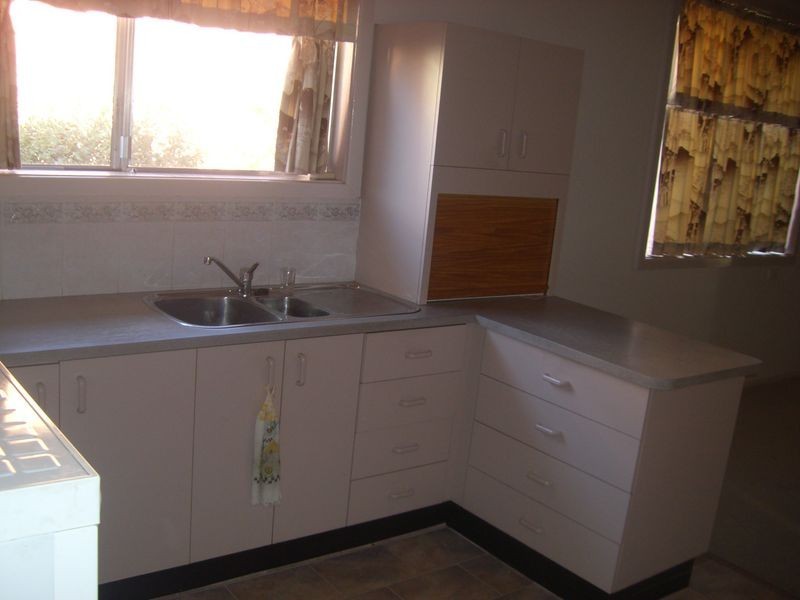 16 William Street, Young NSW 2594