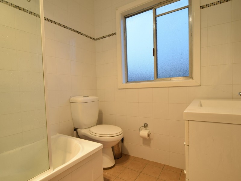 5 Lachlan Close, Young NSW 2594