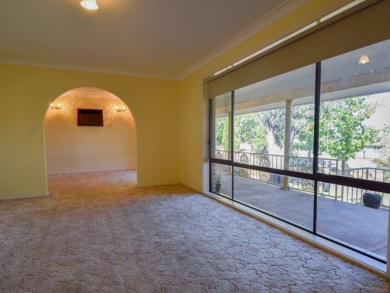 26 Taylor Road, Young NSW 2594