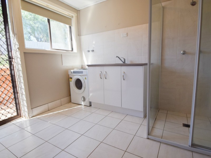 26 Taylor Road, Young NSW 2594