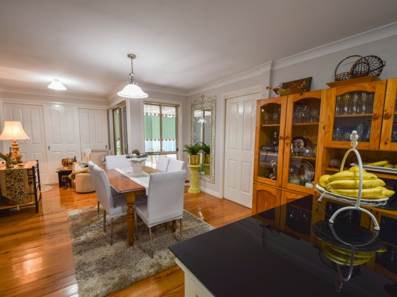 5 Marina Street, Young NSW 2594