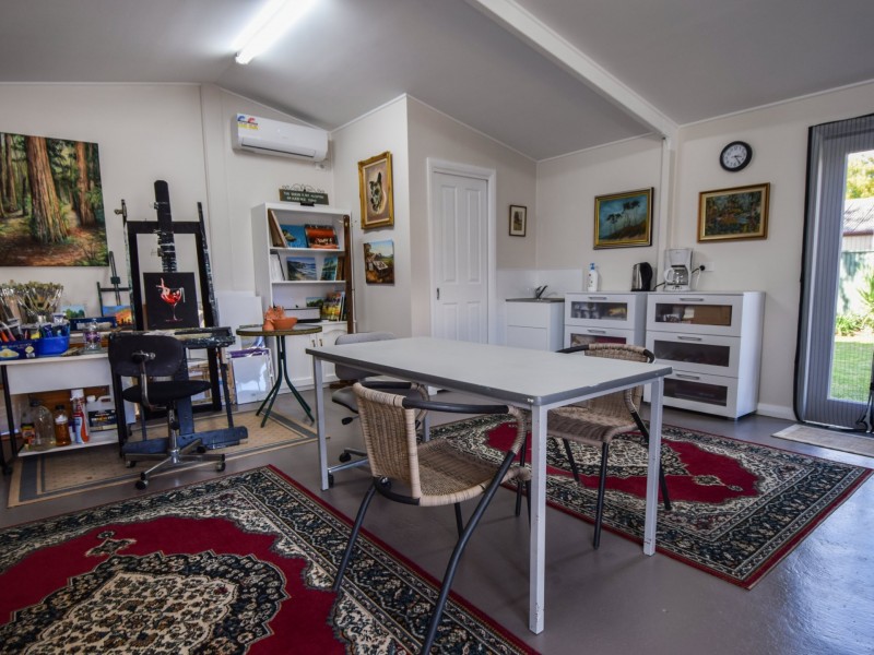 5 Marina Street, Young NSW 2594