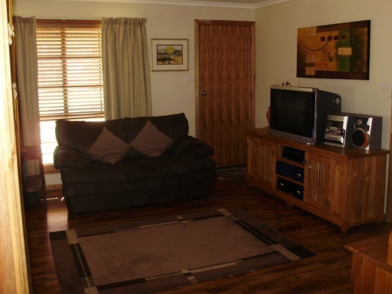 99 Spring Creek Road, Young NSW 2594