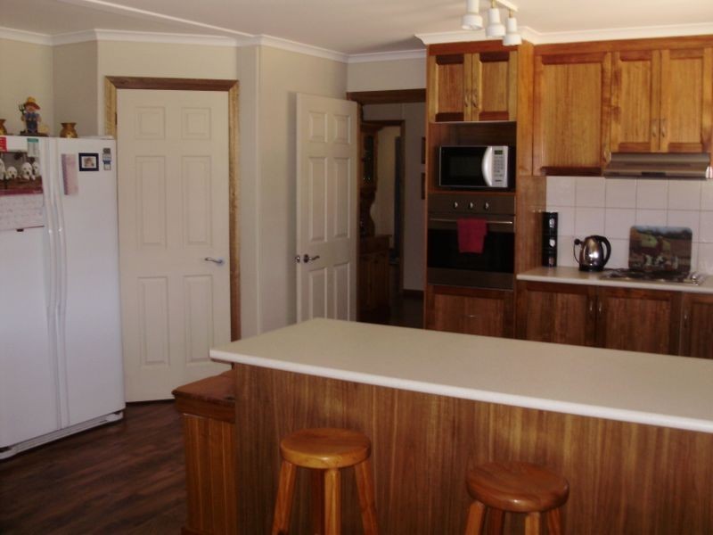 99 Spring Creek Road, Young NSW 2594