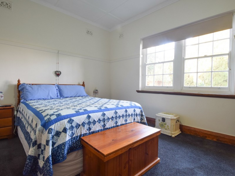 25 Elizabeth Street, Young NSW 2594