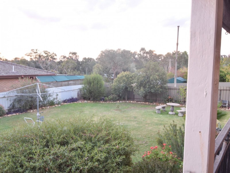 25 Elizabeth Street, Young NSW 2594