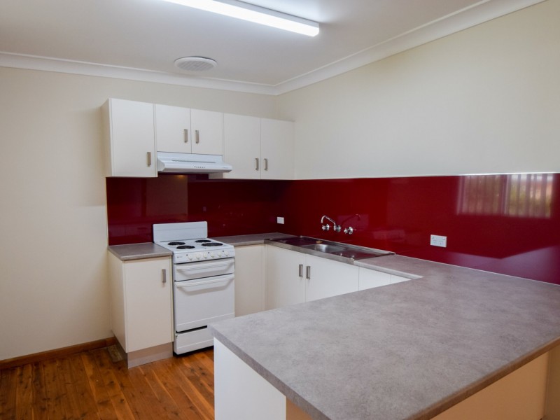 Unit 3/6 Memagong St, Young NSW 2594