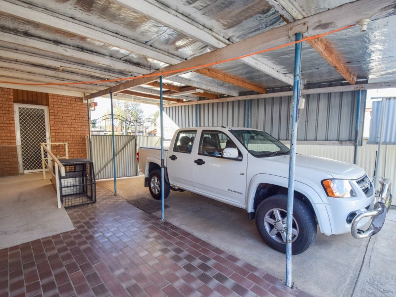 172 Nasmyth Street, Young NSW 2594