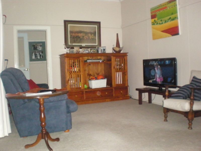 00 Bernies Rd, Young NSW 2594