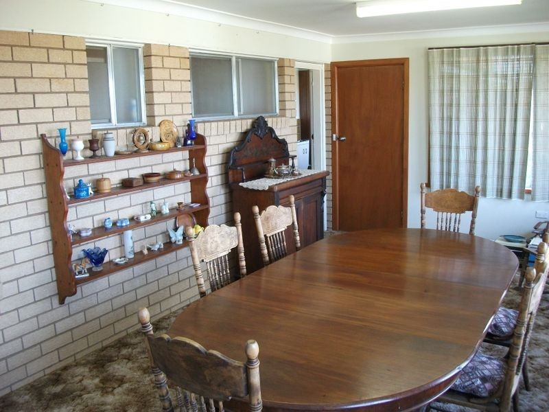 28 Toompang Street, Young NSW 2594