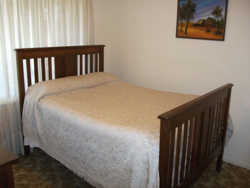 28 Toompang Street, Young NSW 2594