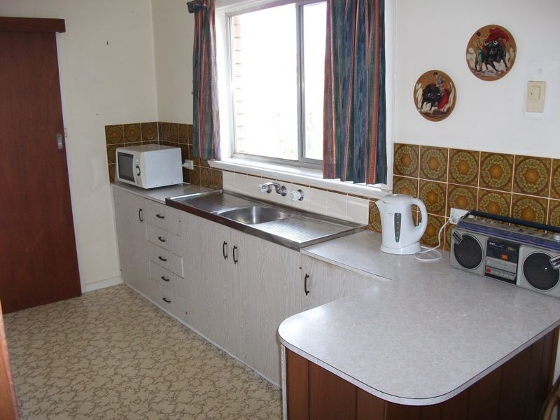 28 Toompang Street, Young NSW 2594