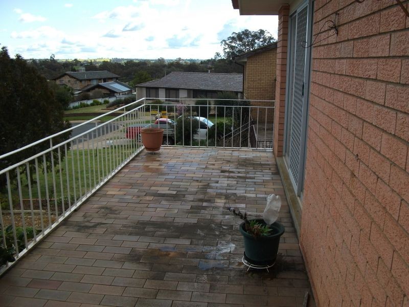 3 Cherry Court, Young NSW 2594