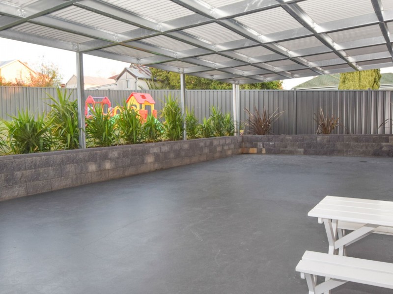 1 Blackett Avenue, Young NSW 2594
