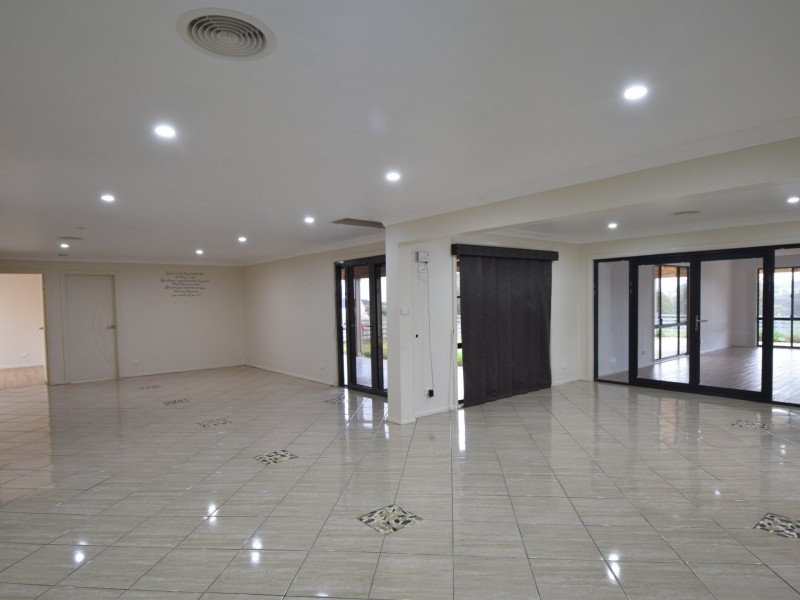 31 Saines Road, Young NSW 2594