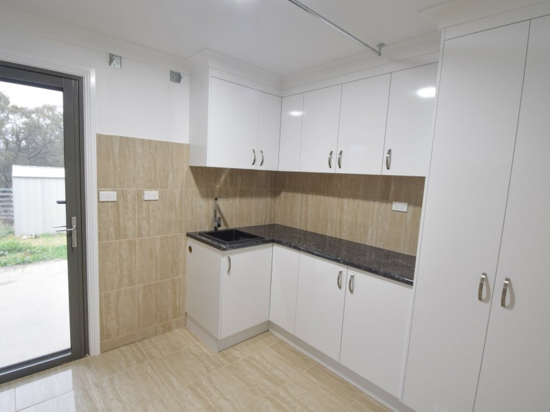 31 Saines Road, Young NSW 2594