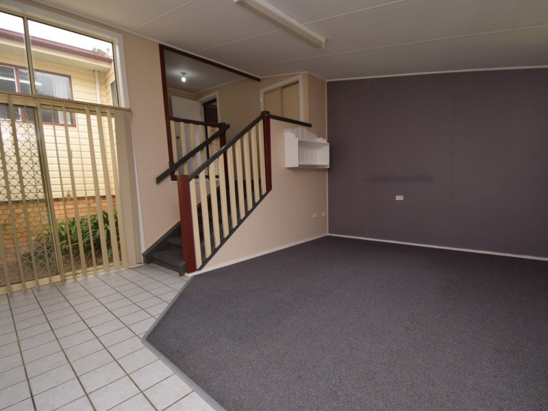 45 Fontenoy Street, Young NSW 2594