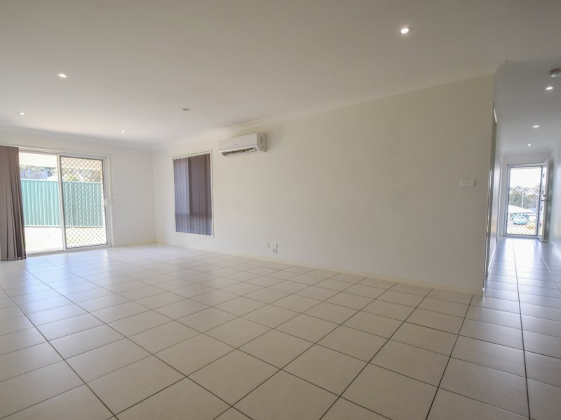 7 Molloy Place, Young NSW 2594