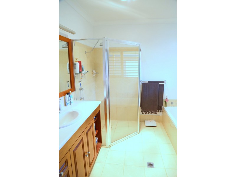 PEAKVIEW 1 Moppity Road, Young NSW 2594