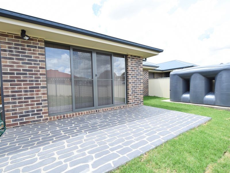 20B Orchard Street, Young NSW 2594