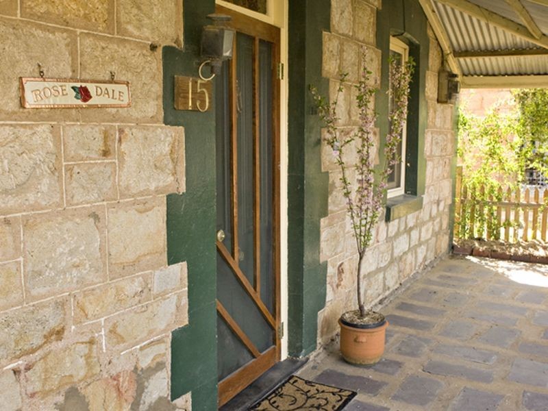 15 Clarke Street, Young NSW 2594