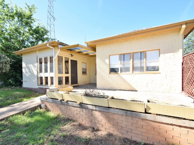 47 Nasmyth Street, Young NSW 2594