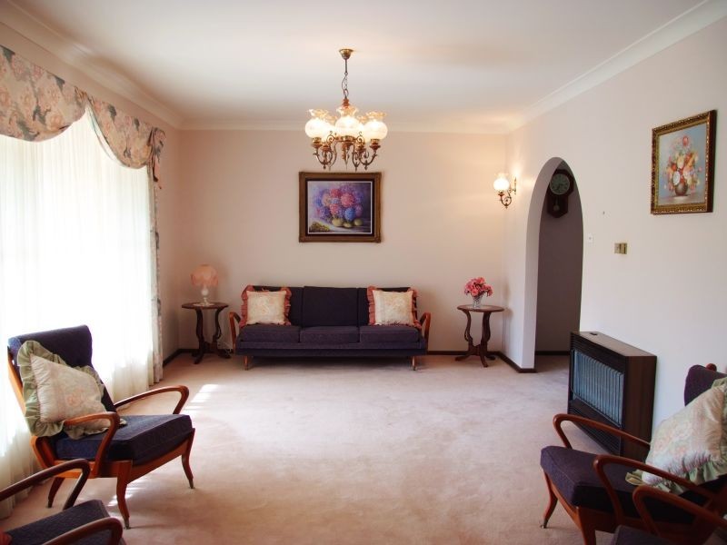 44 Campbell Street, Young NSW 2594