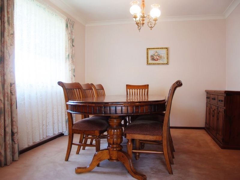 44 Campbell Street, Young NSW 2594